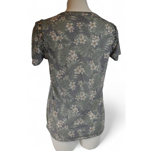 Chaser Vintage Tropical Print Tee NWOT Size: Medium - Picture 3 of 4